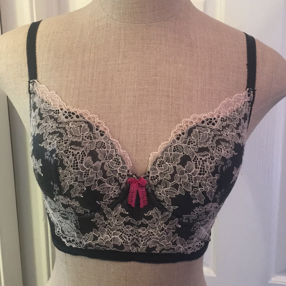 Gorgeous VS lace Overlay Bra